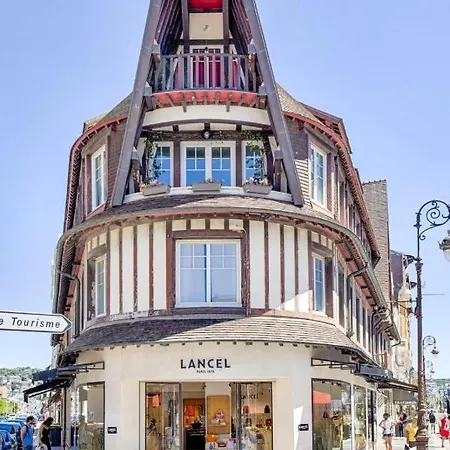 Olive - 4 Bdr - Garden - Centre Holiday home Deauville